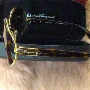 Salvatore Ferragamo Sunglasses Tan and brown with gold trim Style SF719S Salvatore Ferragamo SF719S Sunglasses | FREE Shipping main image 4